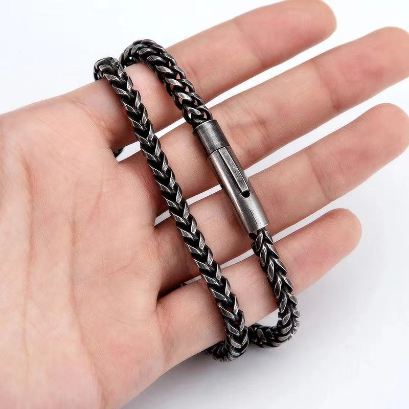 Halsband Torque 6MM