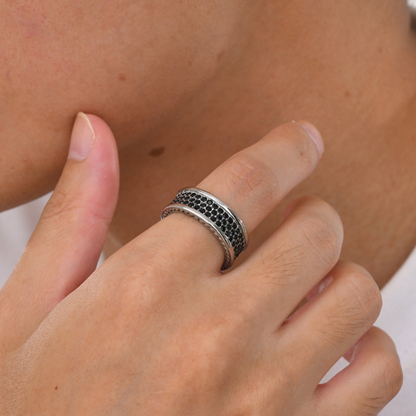 Ring Blackhold